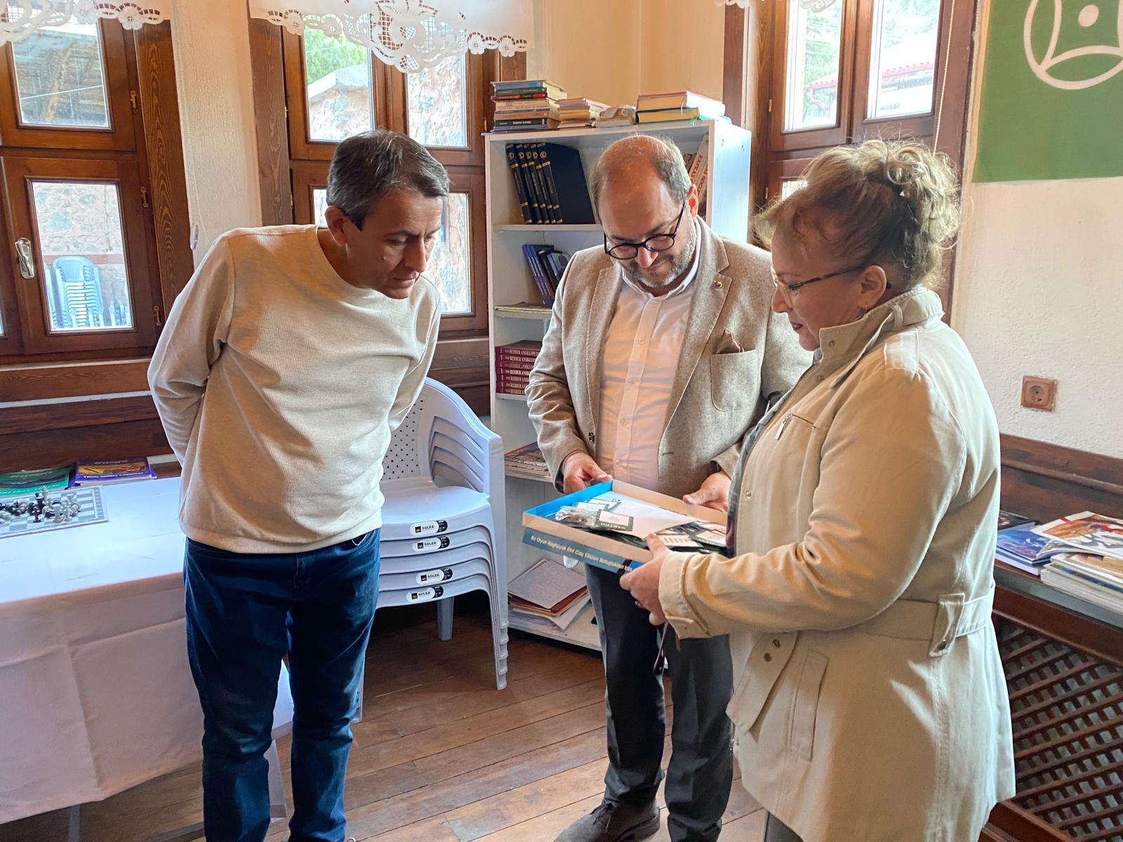 11Ac65F9 8A1D 4A8C Abc0 37Fcaad682Ab-1