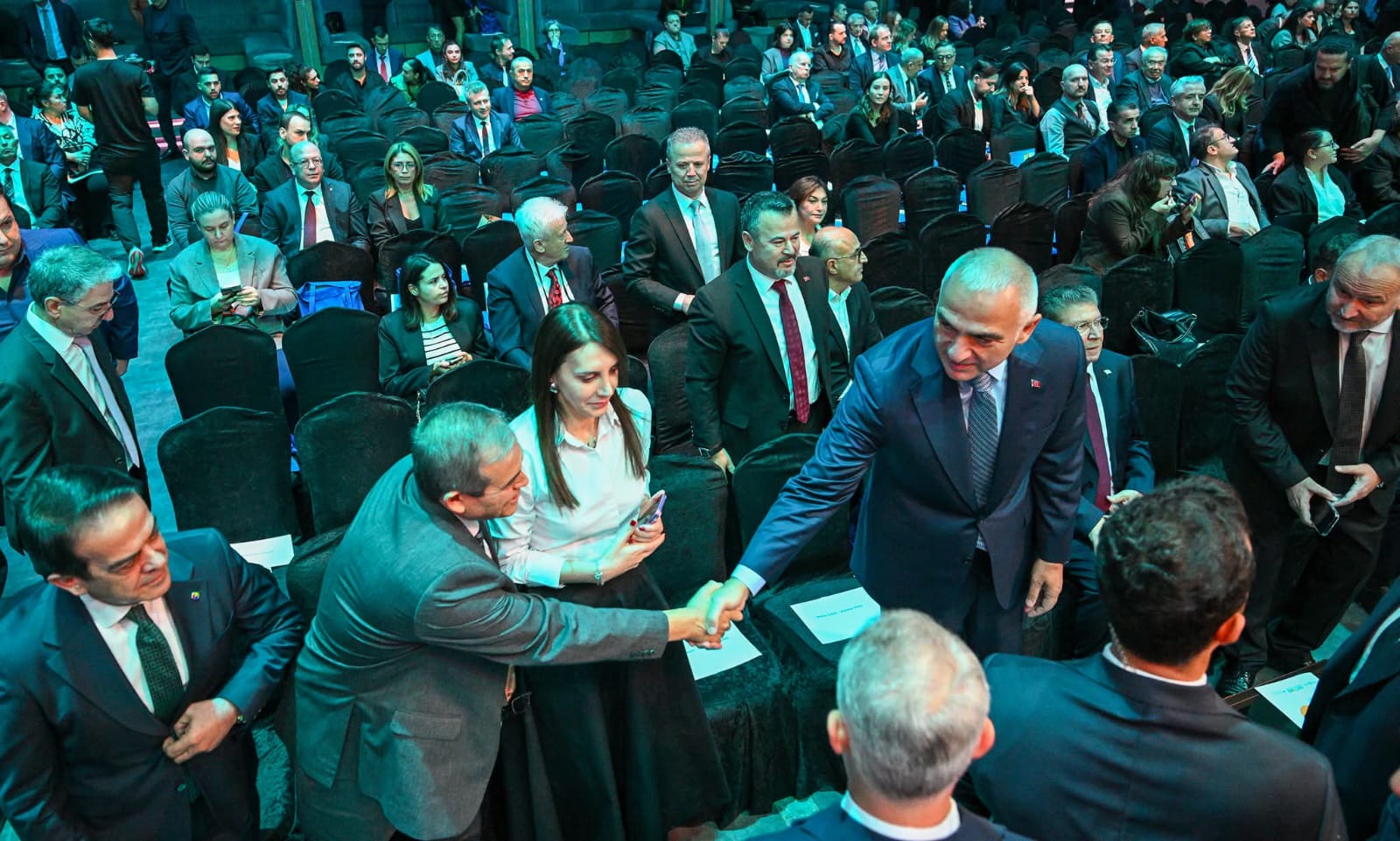 3015726B 272F 4A85 B643 45Ceae64526A