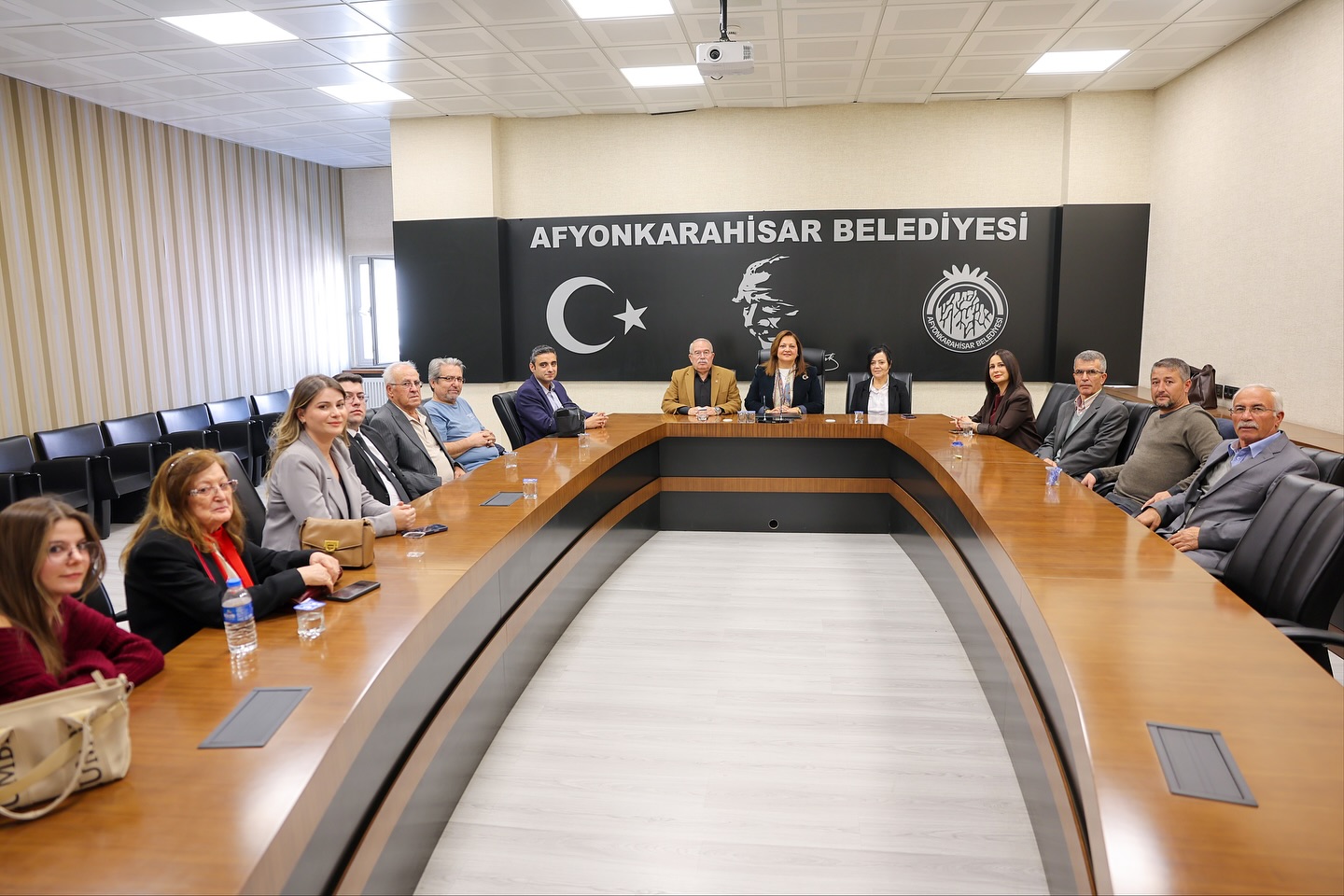 572715815 18533647297037474 7668848468786351801 N