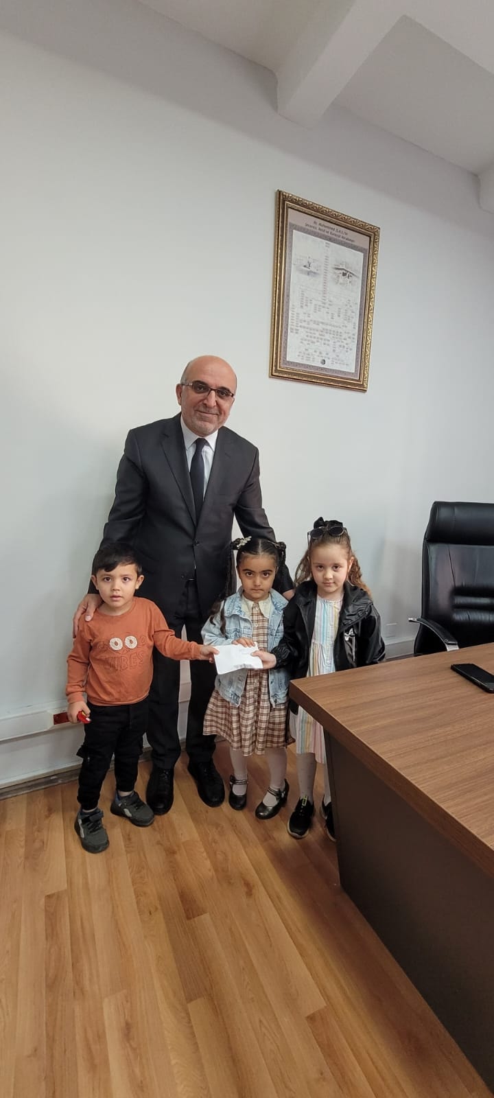 574345853 1328414479325889 251250145734663736 N