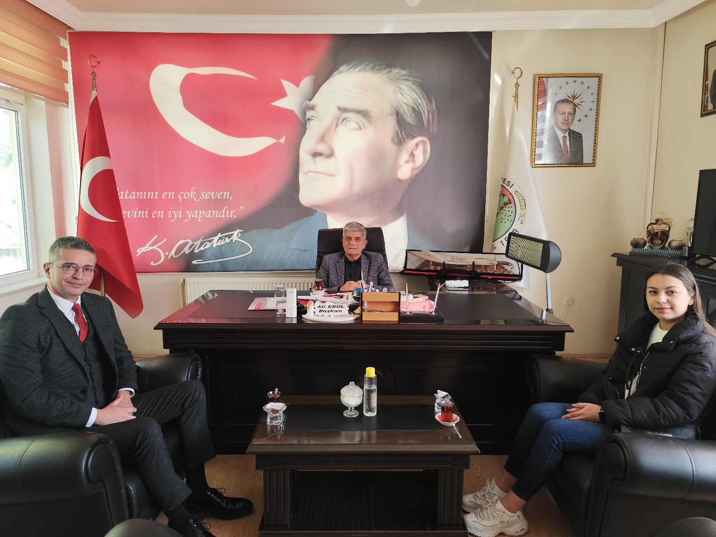 580474256 1153794300264917 8348028674438822561 N