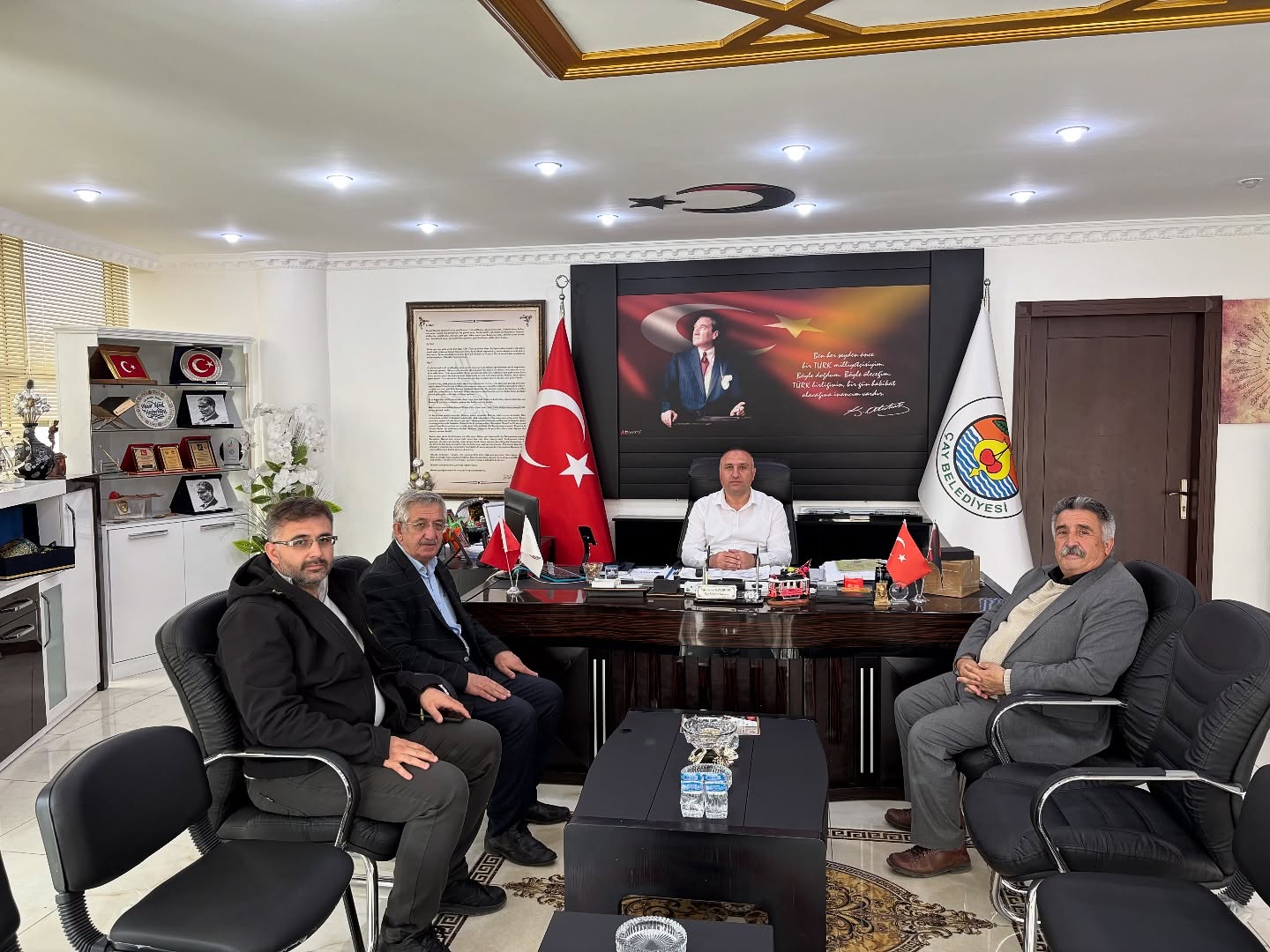 580546629 17920065687196019 431986794013598461 N-1