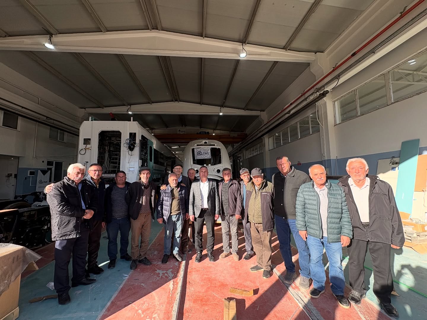 582966811 17920824570196019 6103160747656468915 N