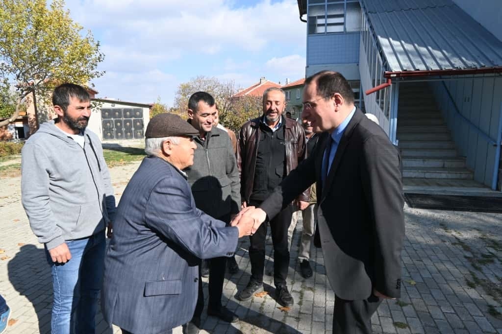 583708524 1157336503183835 1081348540788625787 N