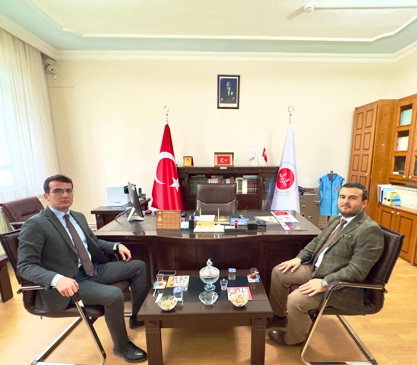 584245327 1258535736310859 8701763251457540235 N