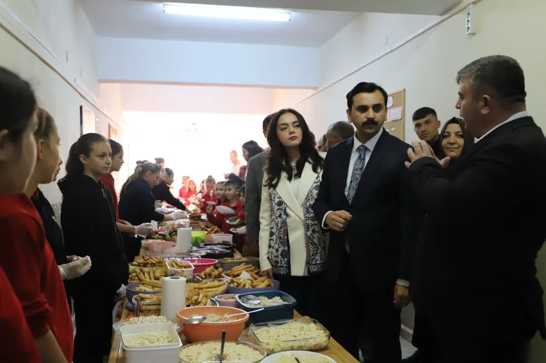 586712506 18050970170658714 3048911163425544809 N