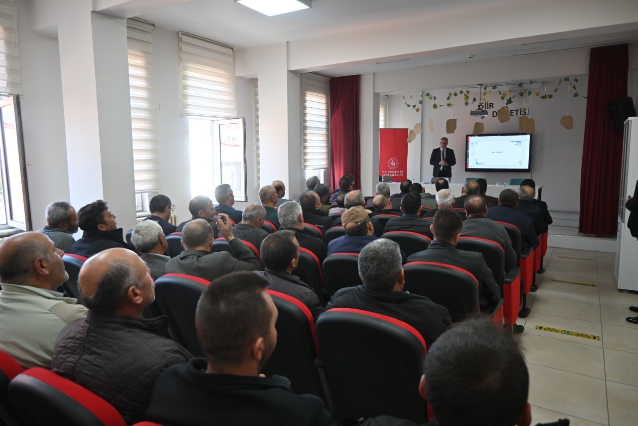 588712630 1166999425550876 7691205630862147137 N