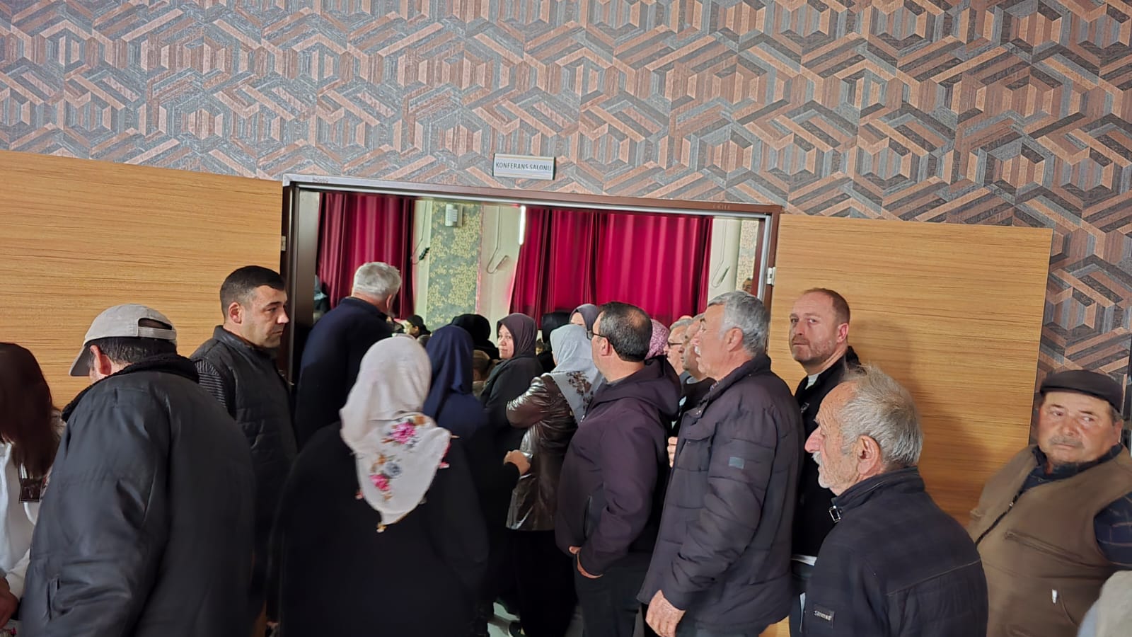 70015627 588A 482B Bd01 C522A8A7F408