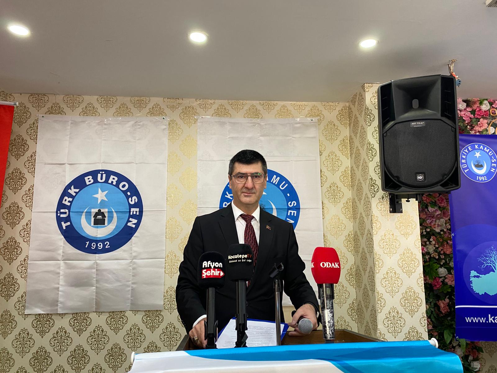 789D1C1F 25C6 45D7 B2C4 41899902D878