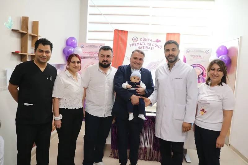Afsü Hastanesi̇nde Dünya Prematüre Günü Etki̇nli̇ği̇ Düzenlendi̇ (4)