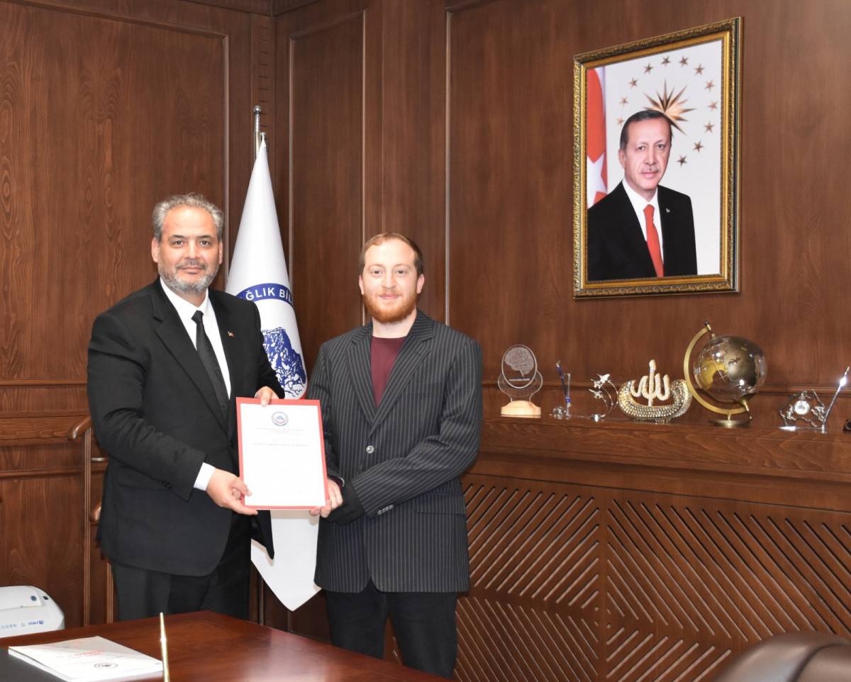 Afsü Tip Eği̇ti̇mi̇ Uluslararasi Öğrenci̇den Tam Not Aldi (2)