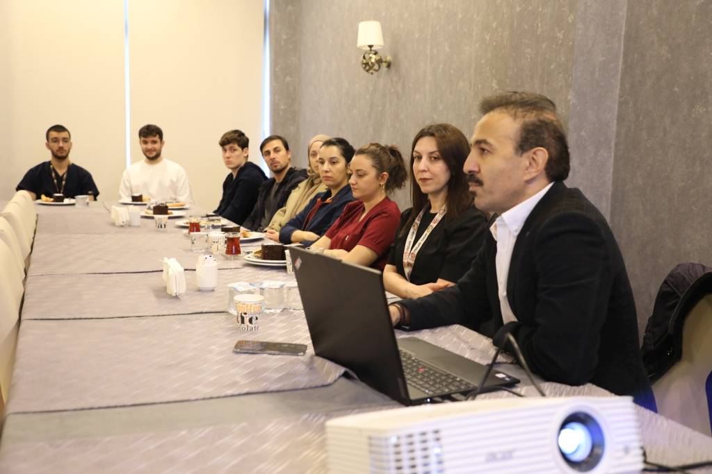 Afsü’de Anne Adaylarina Gebeli̇k Eği̇ti̇mi̇ Veri̇ldi̇ (1)