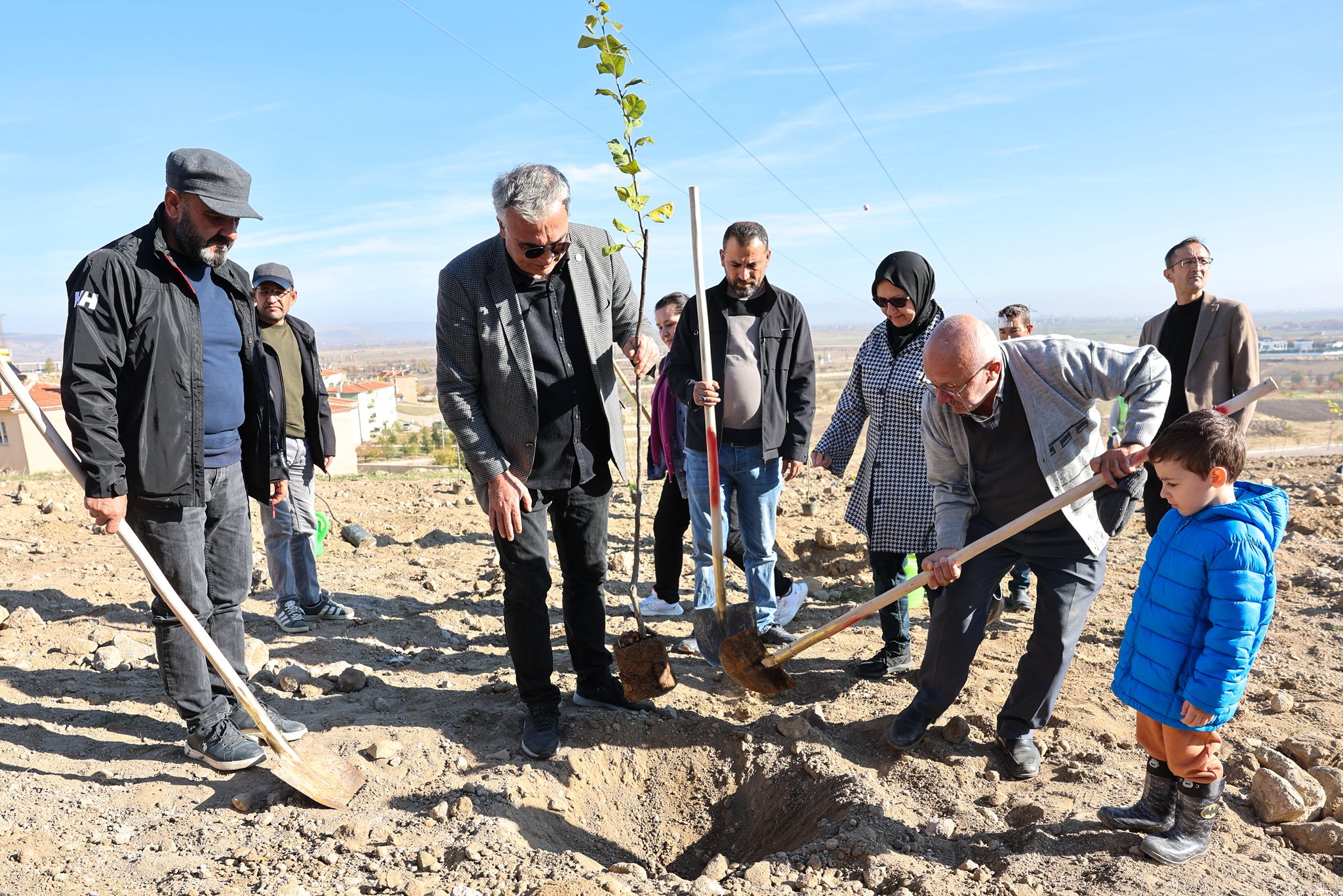 Afyon Beledi̇yesi̇nden Yeşi̇l Geleceğe Güçlü Destek (4)