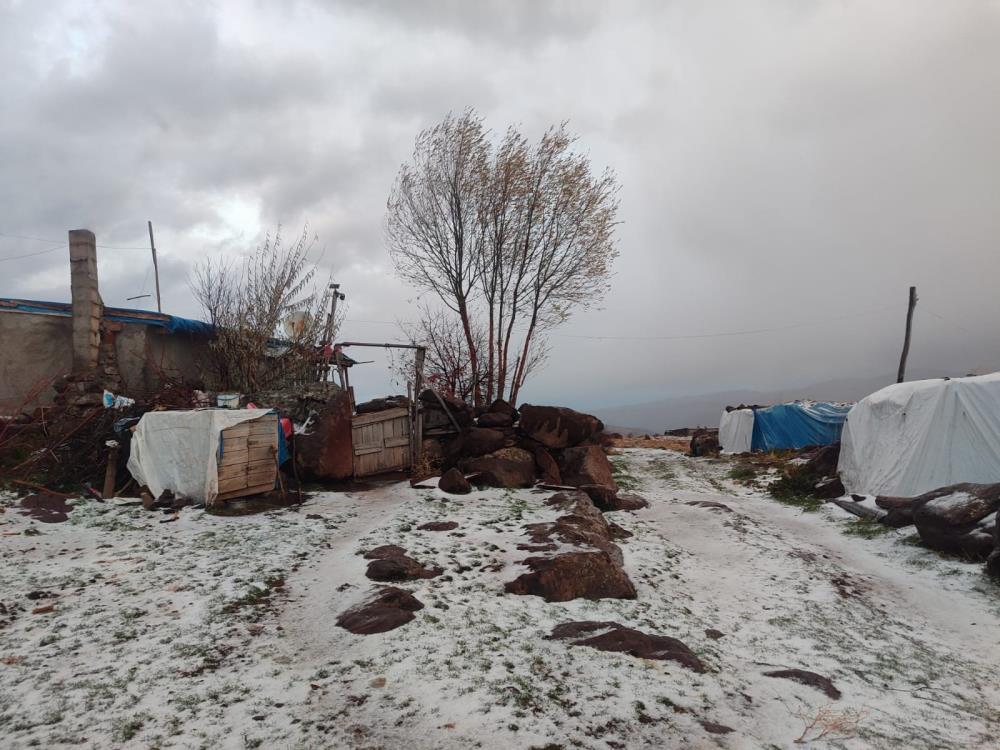 Afyona Sezonun Ilk Karı Düştü