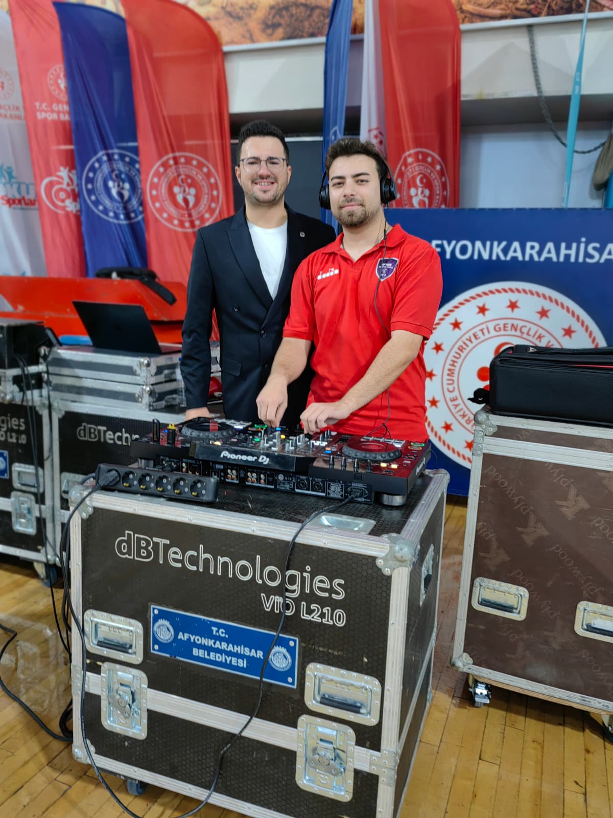 Afyon’da Voleybola Dj Ve Anansör Etki̇si̇ 2