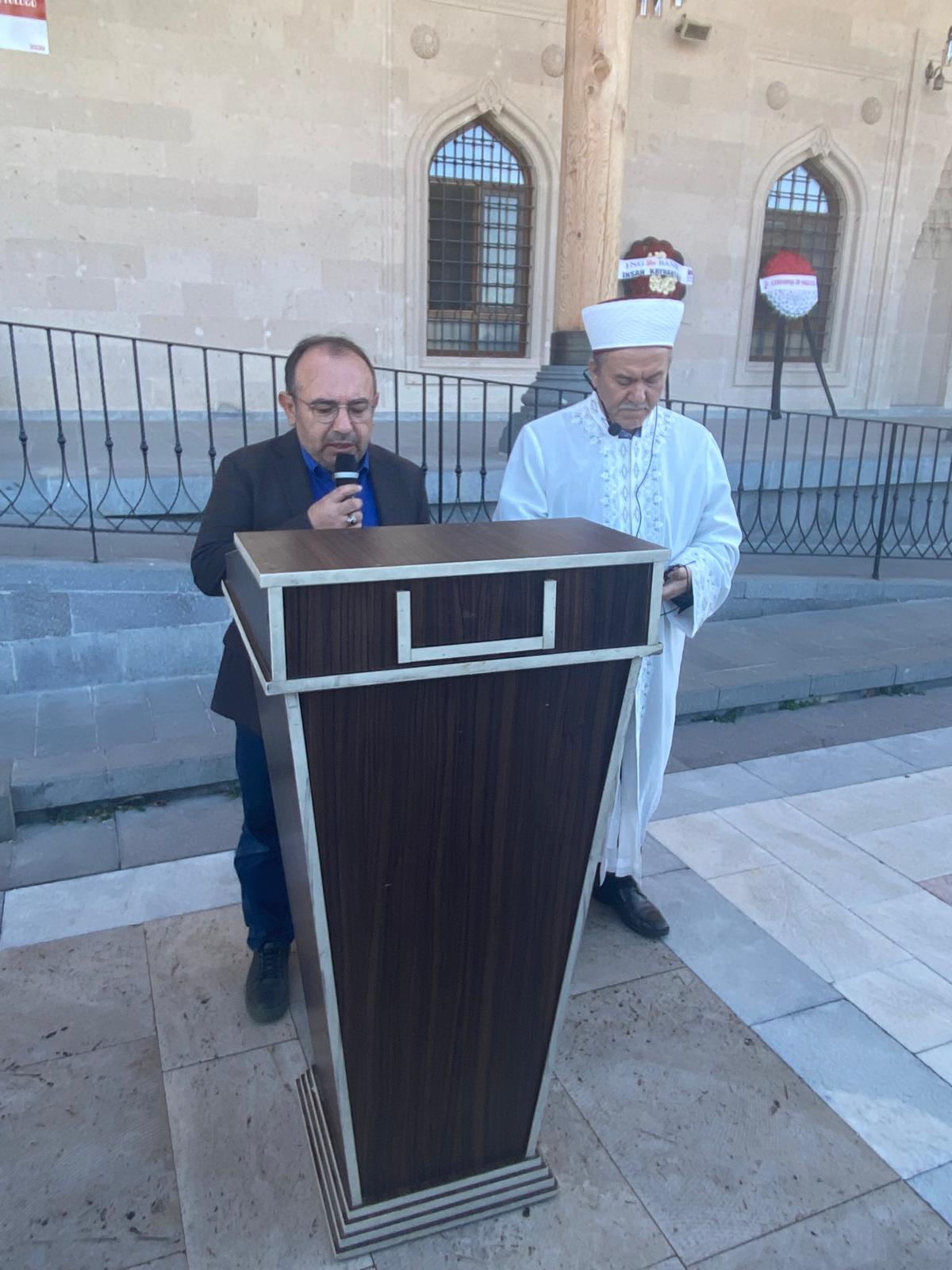 Afyonlu Eski̇ Vali̇ Son Yolculuğuna Uğurlandi 2