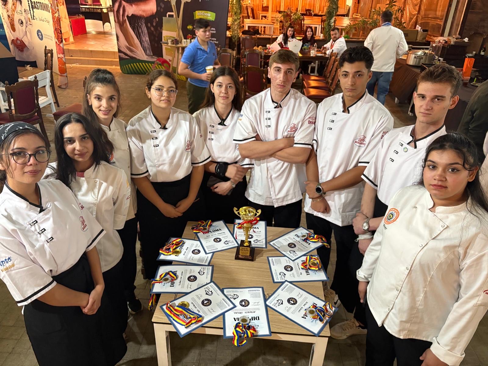 Afyonlu Genç Şefler Romanya’dan Madalyalarla Döndü (1)