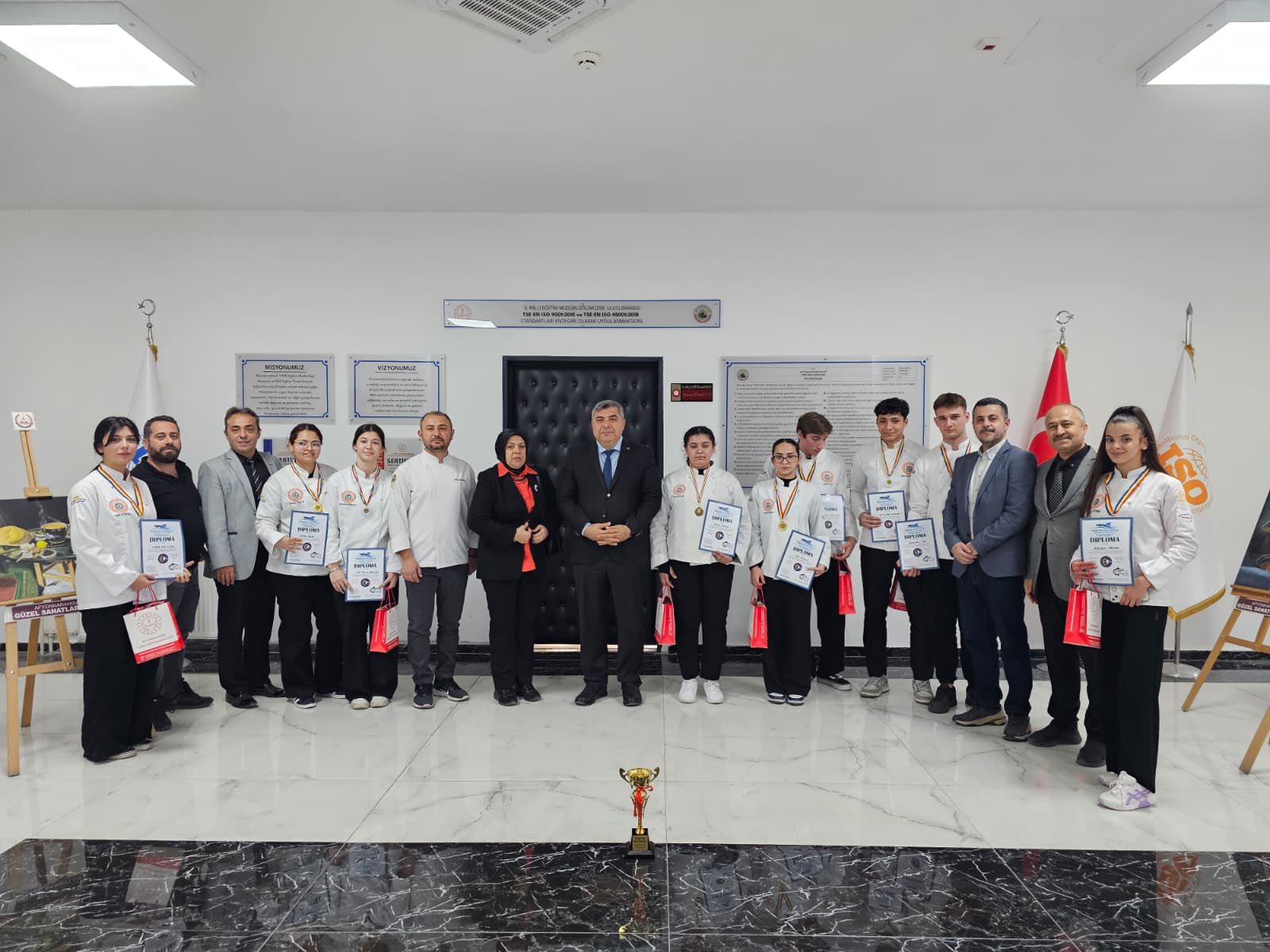 Afyonlu Genç Şefler Romanya’dan Madalyalarla Döndü (4)