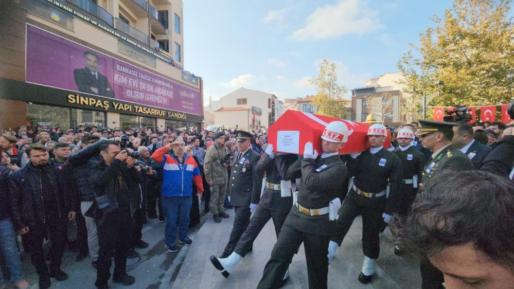 Afyonlu Şehi̇t Son Yolculuğuna Uğurlandi 5