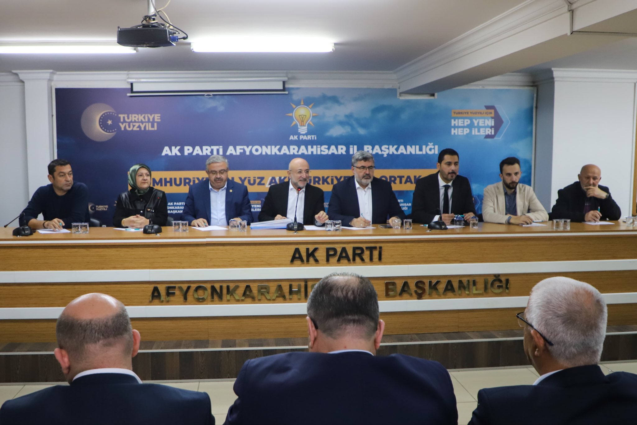 Ak Parti̇ Merkez İlçe Danişma Mecli̇si̇ Yoğun Katilimla Gerçekleşti̇ (4)