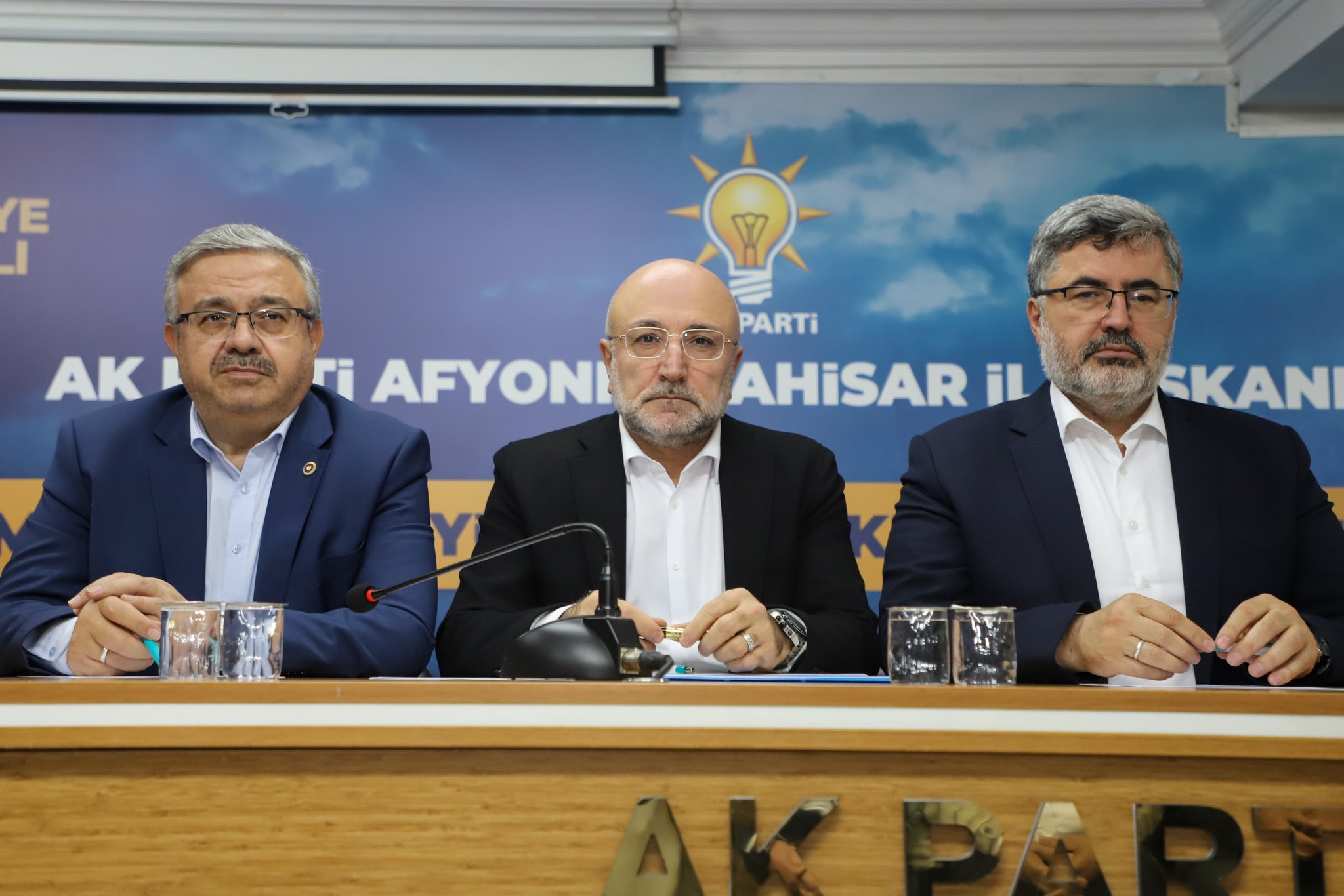 Ak Parti̇ Merkez İlçe Danişma Mecli̇si̇ Yoğun Katilimla Gerçekleşti̇ (6)