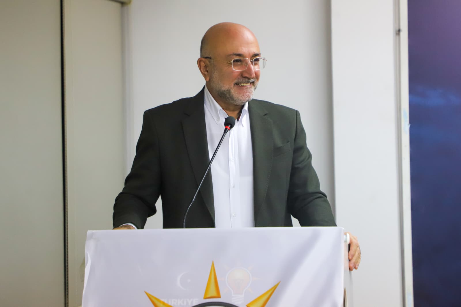 Ak Parti̇ Merkez İlçe Mahalle Ve Köy Başkanlari Toplantisi İle İlçe Danişma Mecli̇si̇ Yoğun Katilimla Yapildi (4)