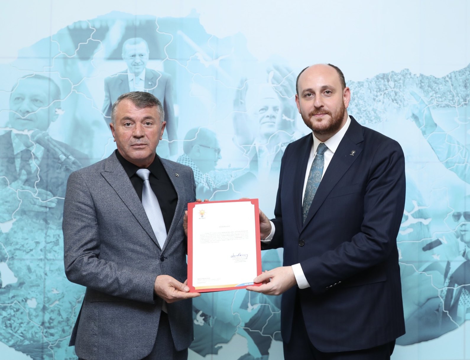 Ak Parti̇’de Bayat, Dazkiri Ve Evci̇ler’de Bayrak Deği̇şi̇mi̇ (7)