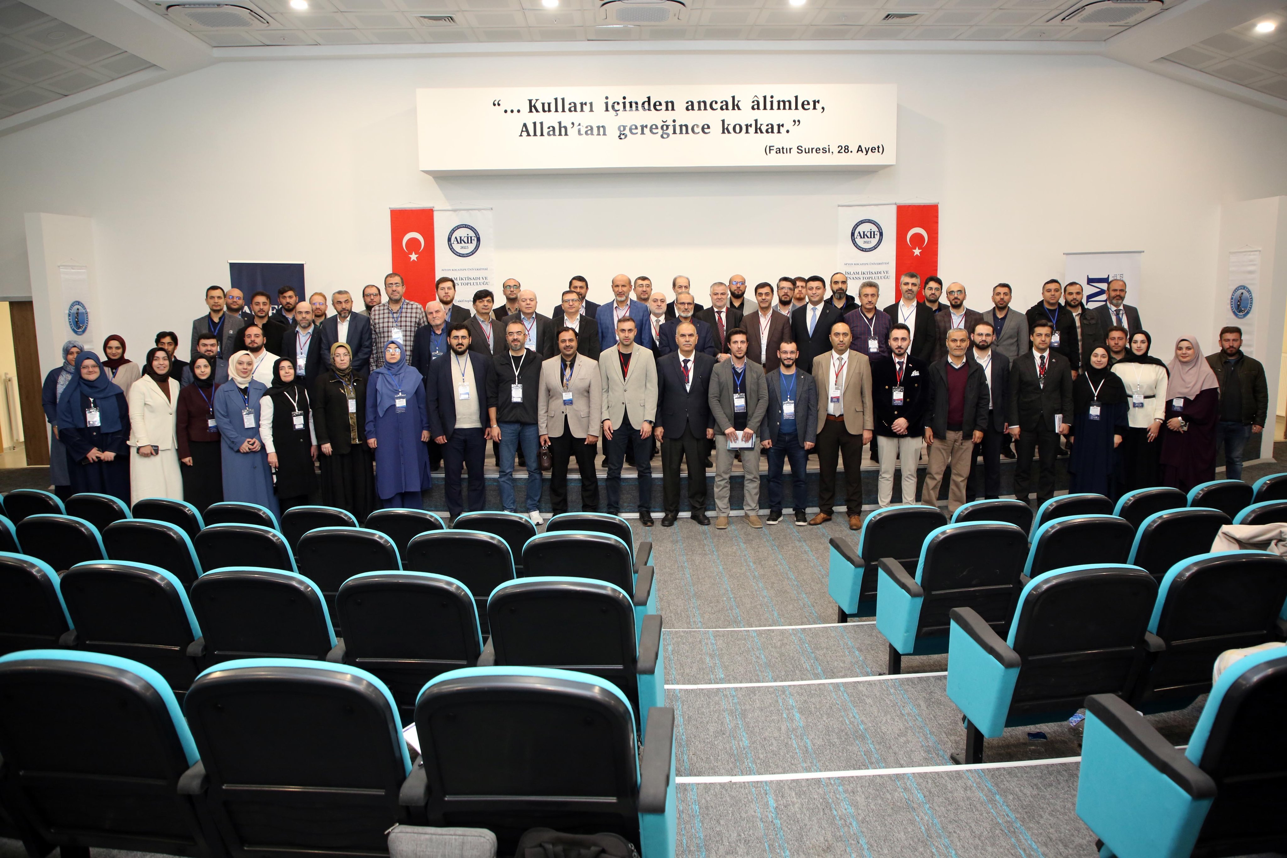 Akü’de Ii. İslam Ekonomi̇si̇ Ve Fi̇nansi Akademi̇k İsti̇şare Çaliştayi Gerçekleşti̇ri̇ldi̇ (2)