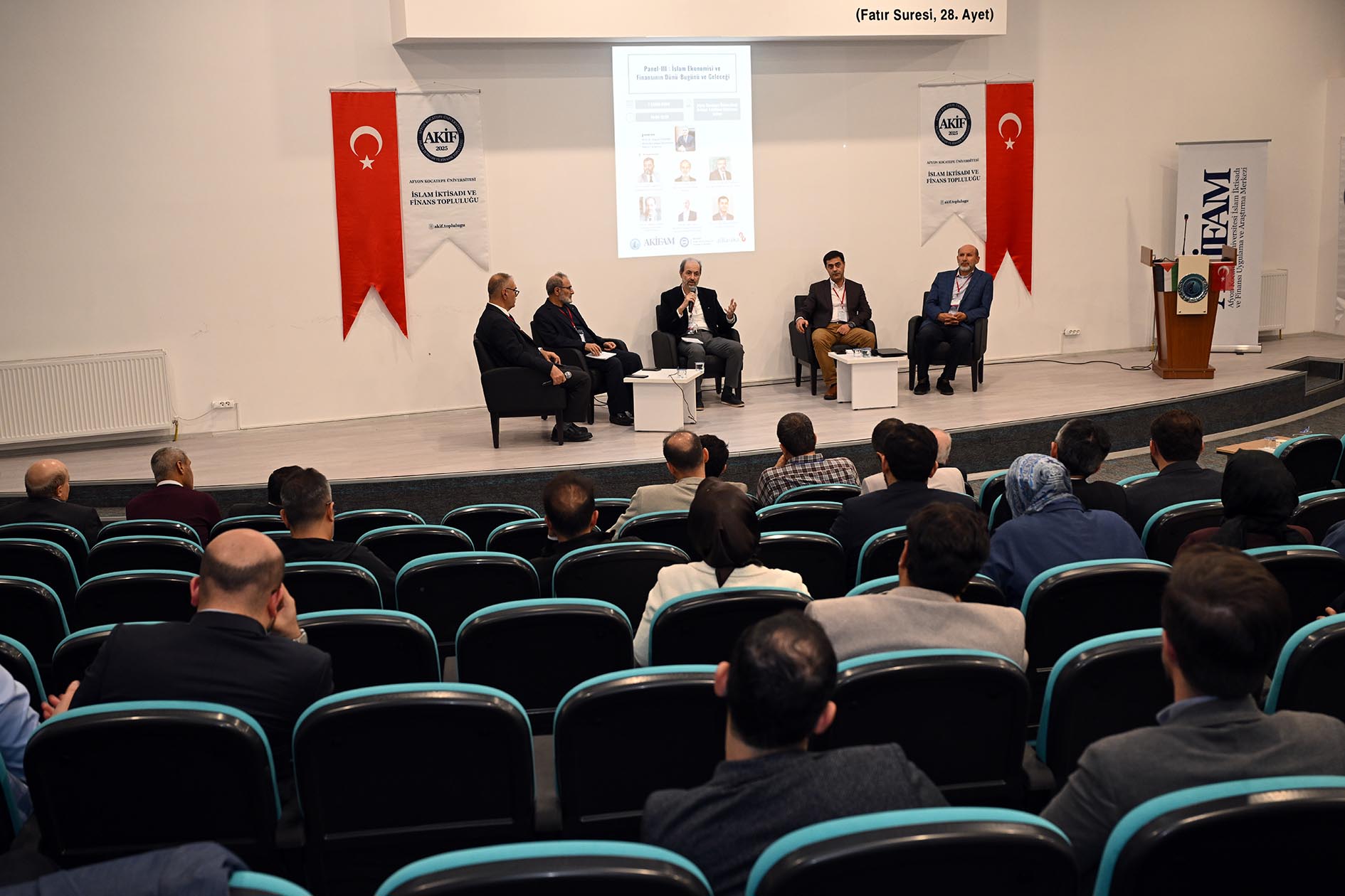 Akü’de Ii. İslam Ekonomi̇si̇ Ve Fi̇nansi Akademi̇k İsti̇şare Çaliştayi Gerçekleşti̇ri̇ldi̇ (6)