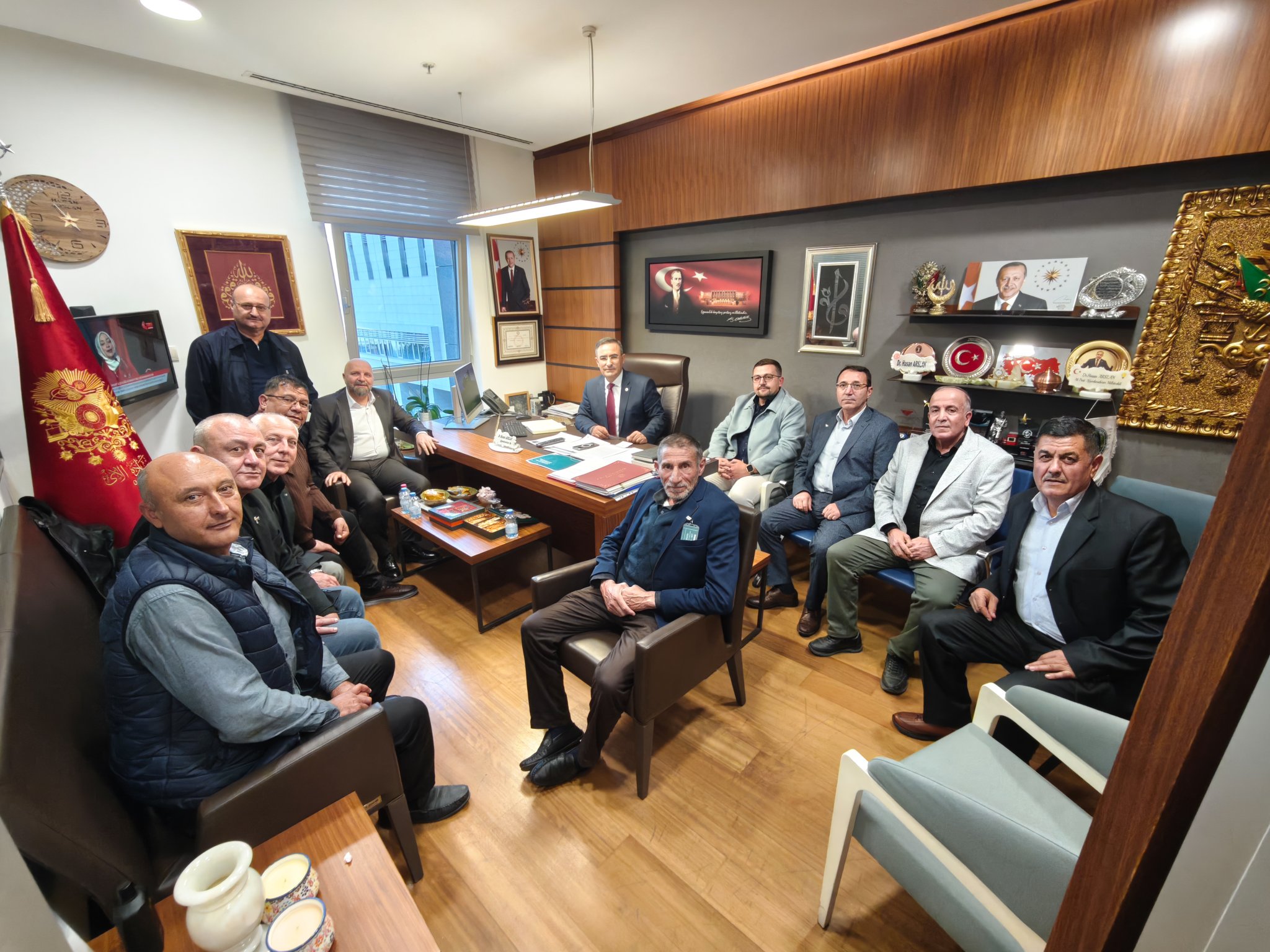 Ankara’da Afyon Buluşmasi Arslan’a Yoğun Zi̇yaret Trafi̇ği̇ (1)