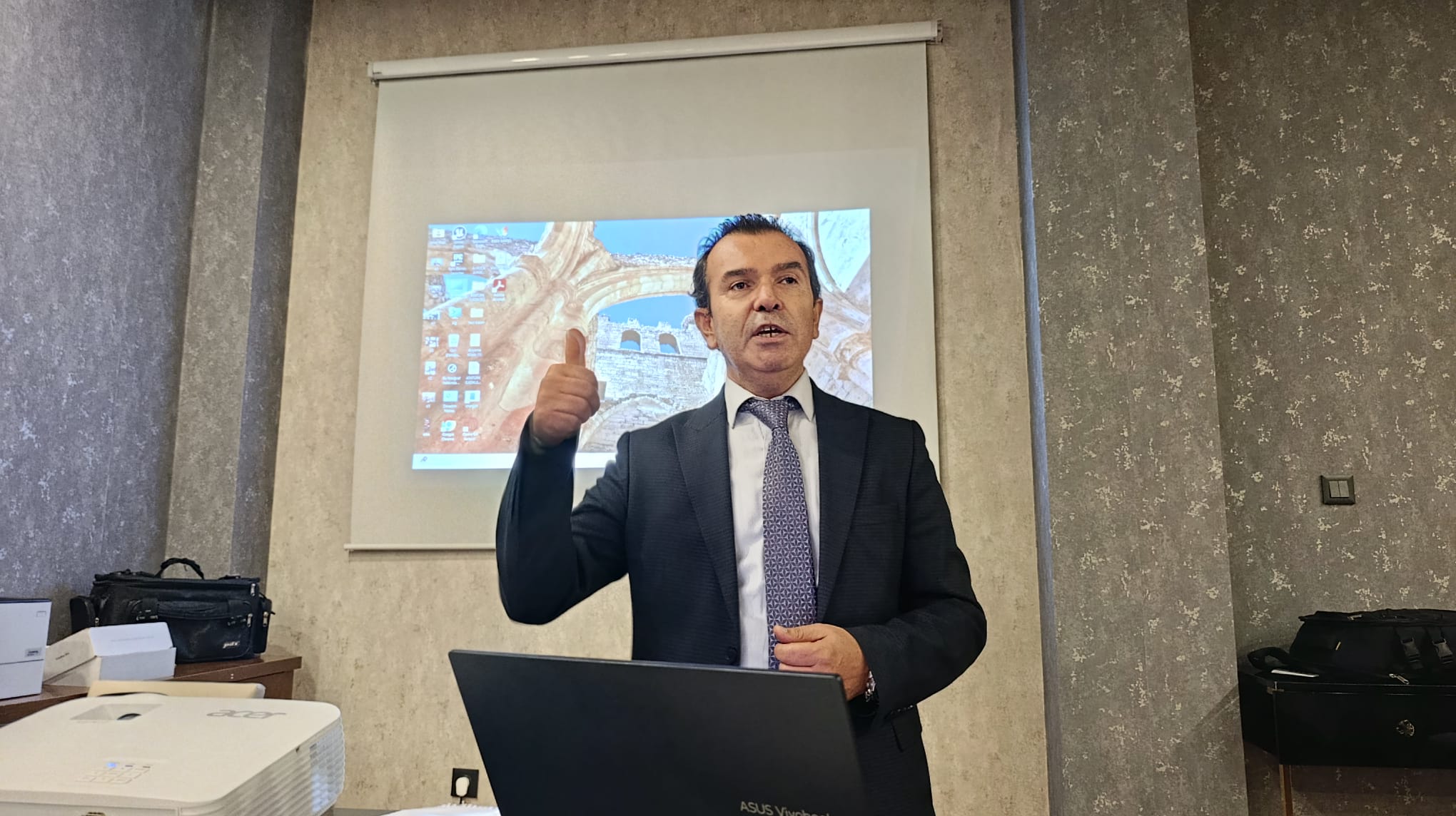 Baf3406A 4B38 4C6A Ba4F 2Df750Eddd89