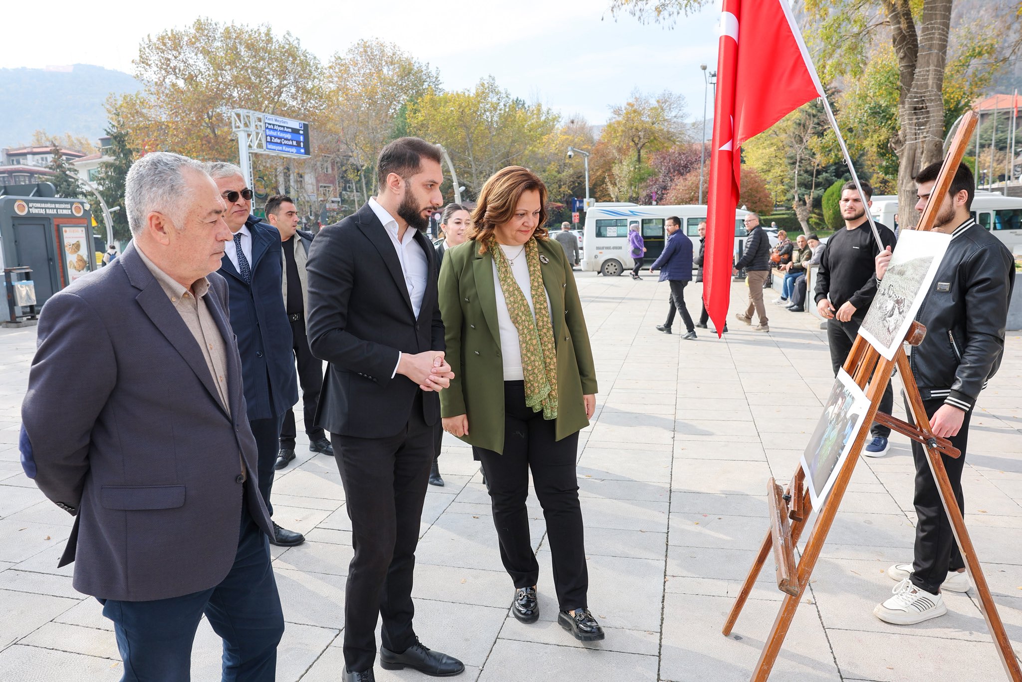 Başkan Köksal Karabağ Zaferi̇ Sergi̇si̇ni̇ Zi̇yaret Etti̇ (3)