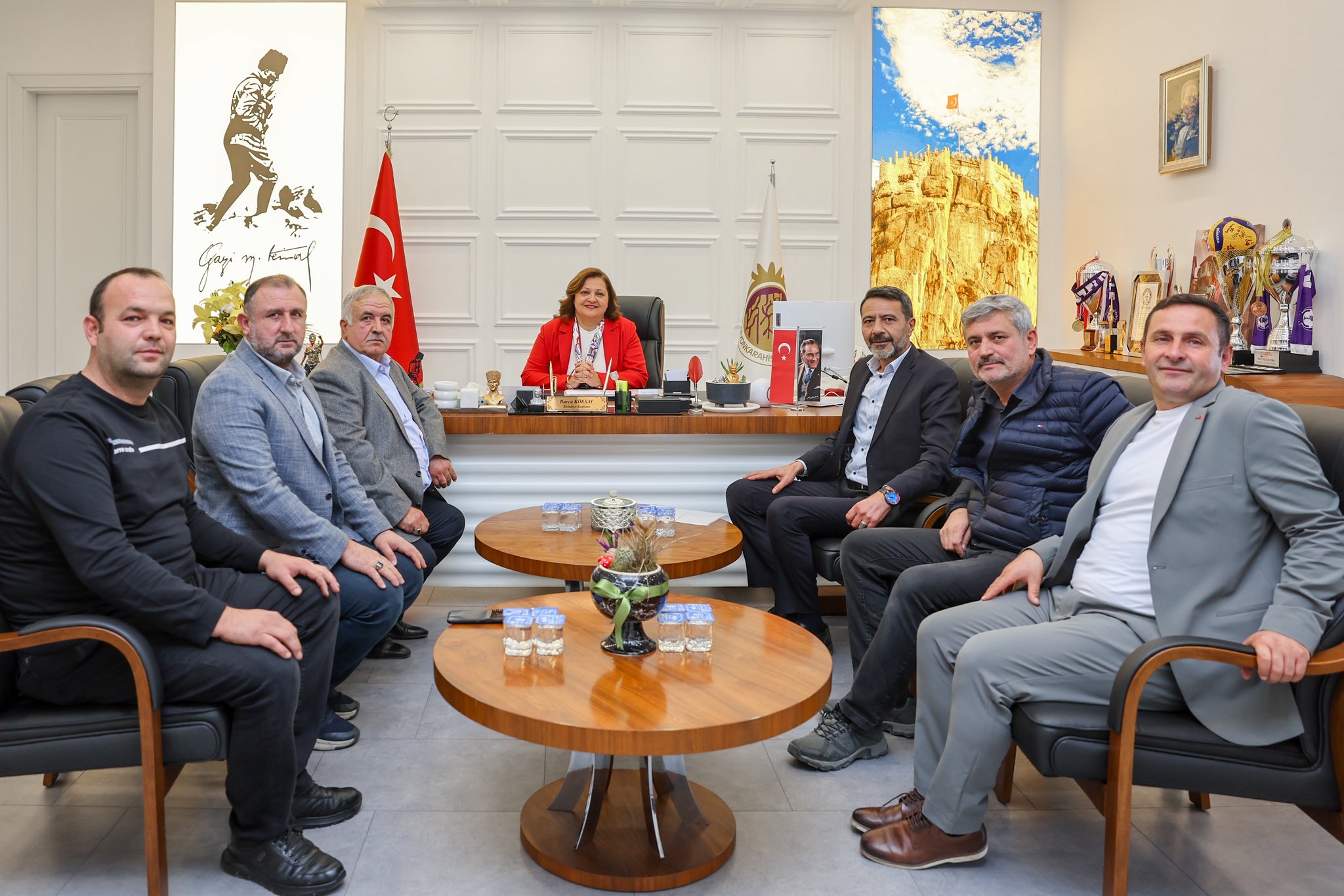 Başkan Köksal, Madeni̇ Sanatkârlar Odasi Yöneti̇mi̇ni̇ Kabul Etti̇