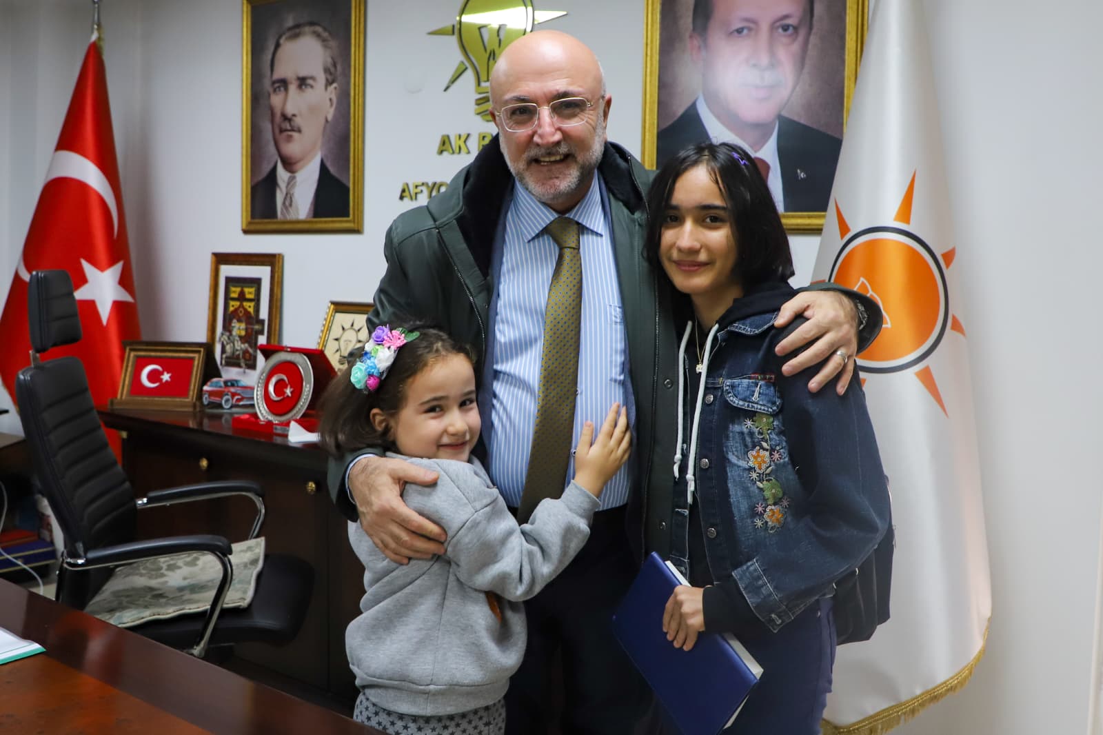 Başkan Şahi̇n Halkla Buluştu “Si̇yaseti̇mi̇zi̇n Merkezi̇nde Mi̇lleti̇mi̇z Var” (9)