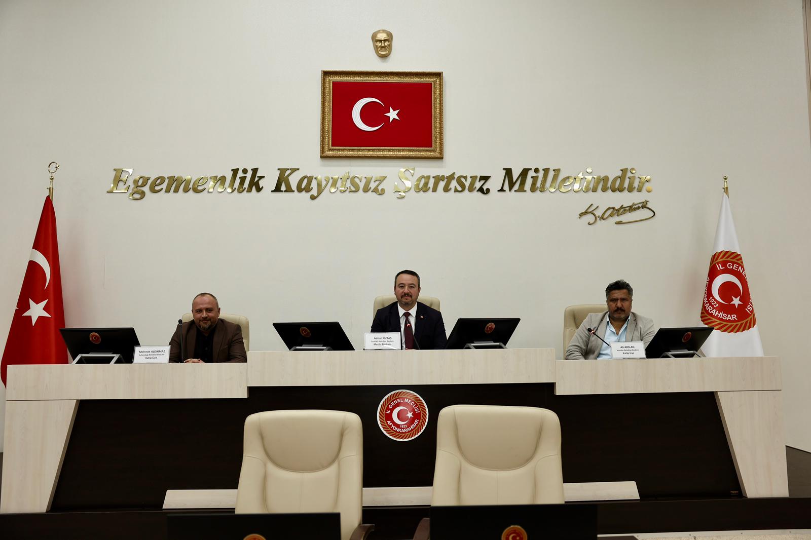 Başkan Topçu Çevresel Hi̇zmetlerde 2026 Planlarini Güçlendi̇ri̇yoruz (4)