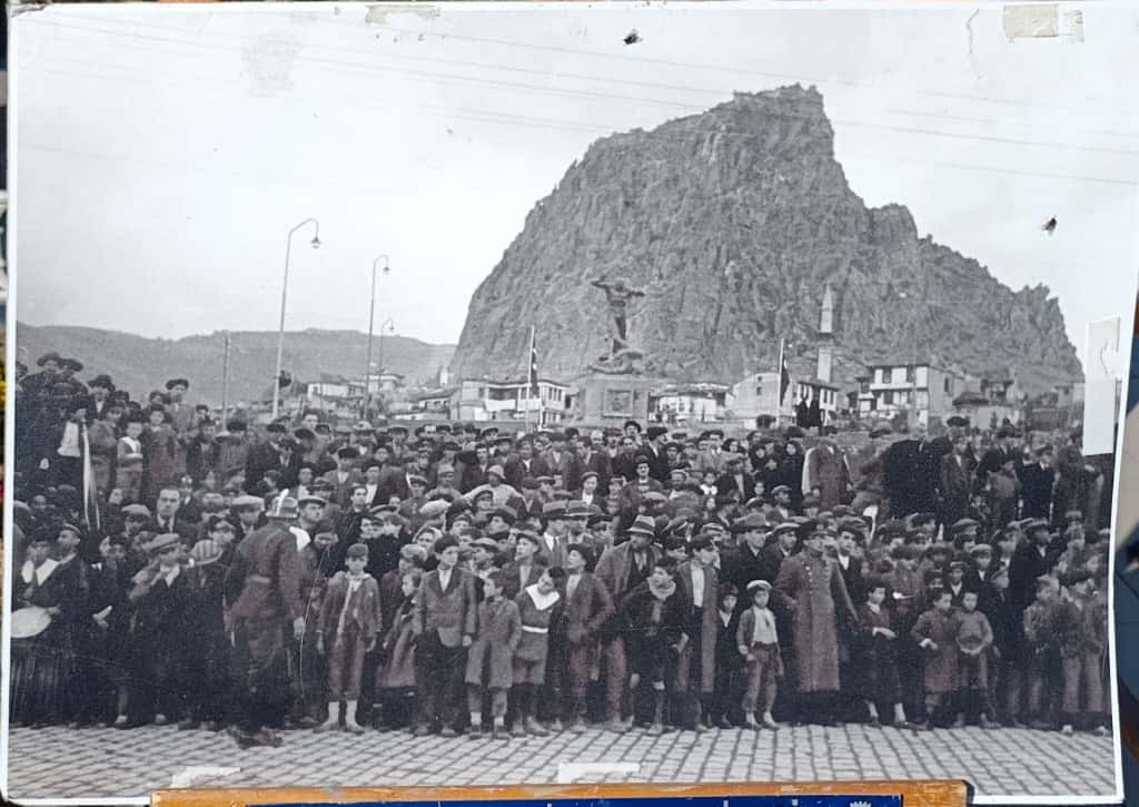 Bb124808 98Ea 4C1D 8B88 0Feb56947955