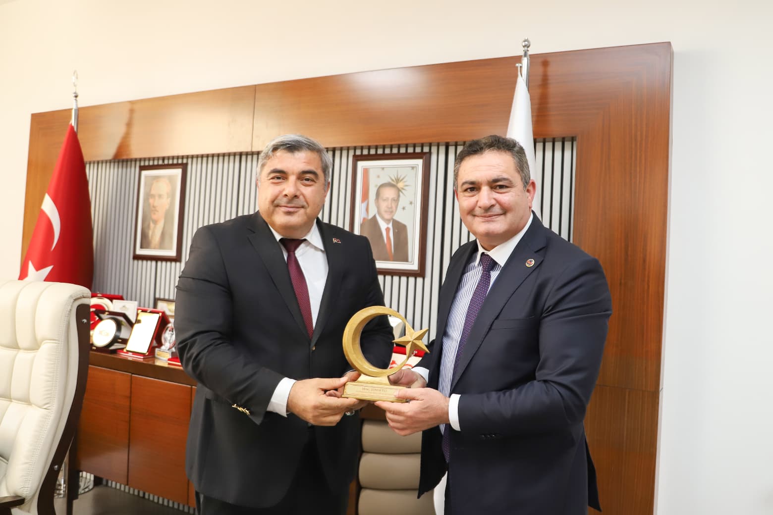 Çobanlar Heyeti̇nden Müdür Sünnetci̇’ye Zi̇yaret (2)