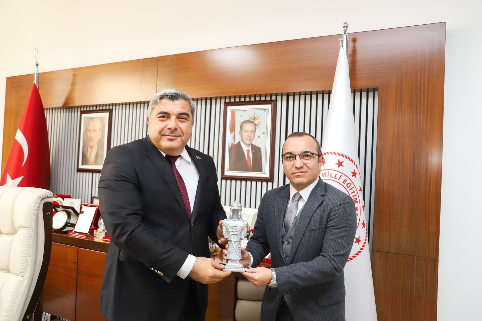 Çobanlar Heyeti̇nden Müdür Sünnetci̇’ye Zi̇yaret (3)