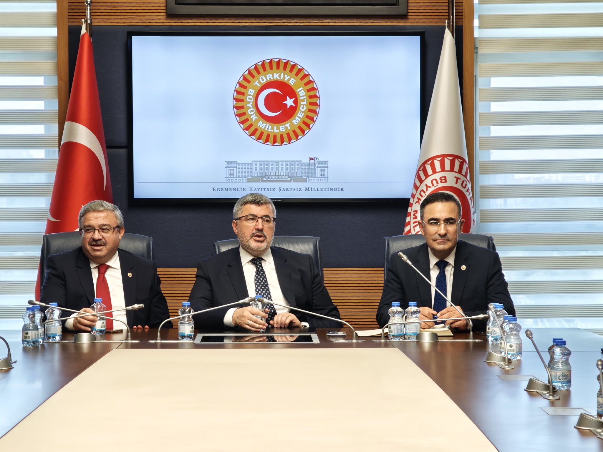 Di̇nar Ve Çöl Ovasi Projeleri̇ Mecli̇s Gündemi̇nde (2)