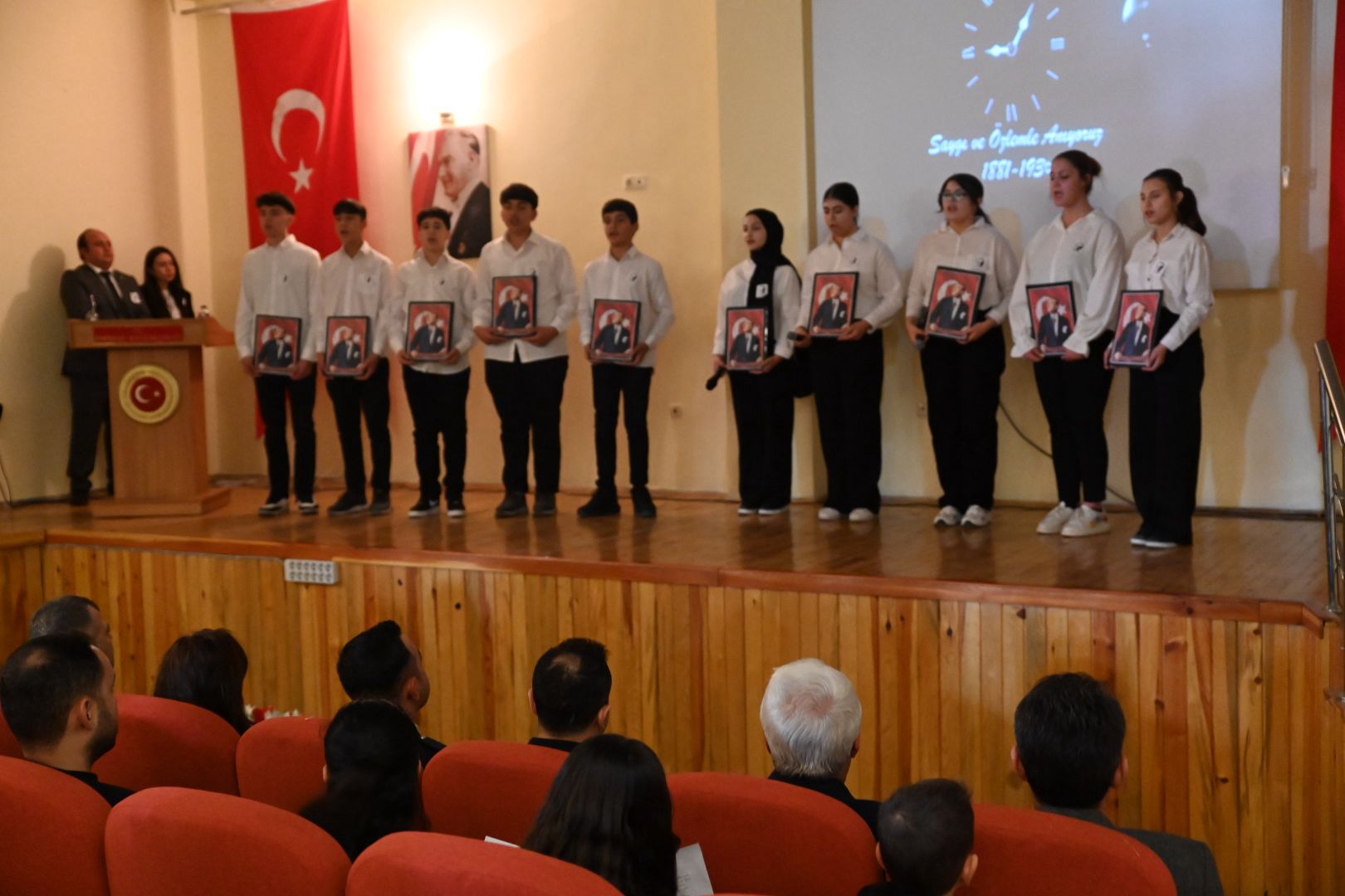 Emi̇rdağ’da 10 Kasim Töreni̇ Düzenlendi̇ (2)