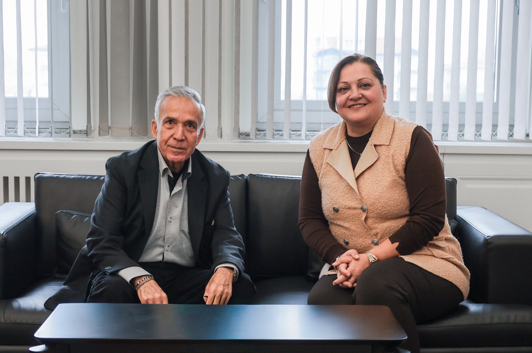 G5 E R7Zq Wg A A1 N Hx