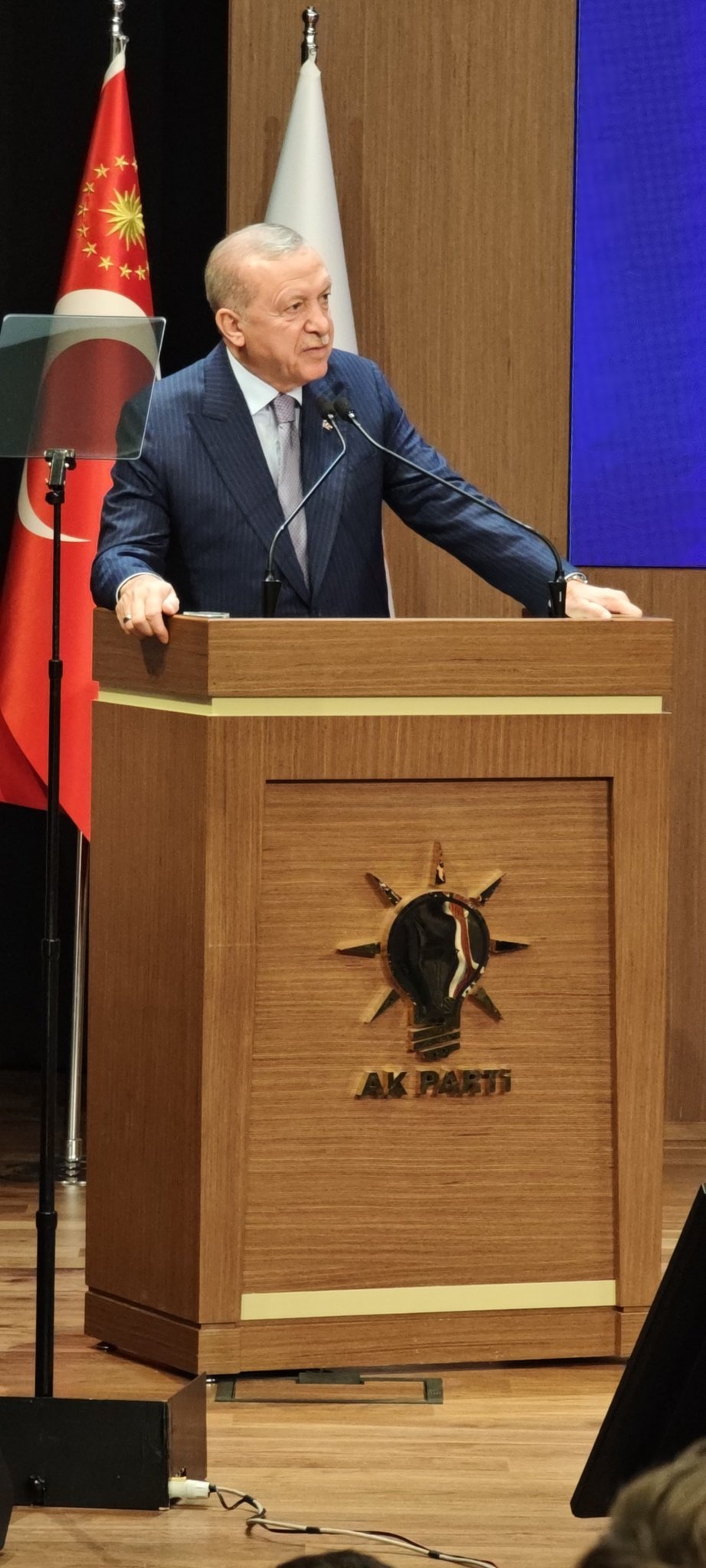 G5Jc C B X Q A A2 R X K