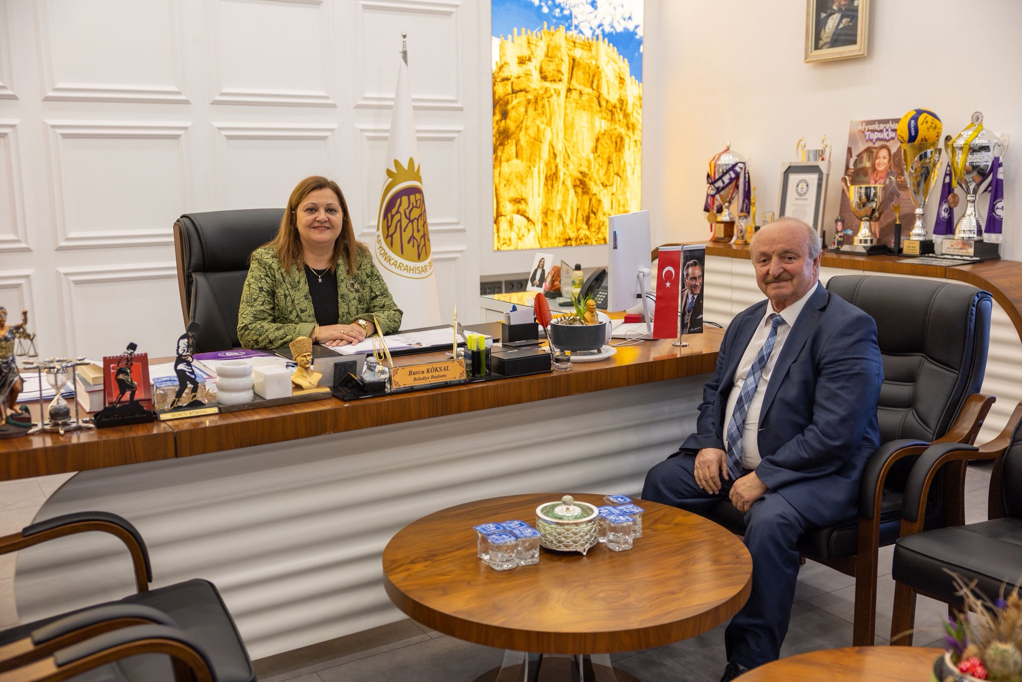 G6Mjc U8 W8 A Aw W8A