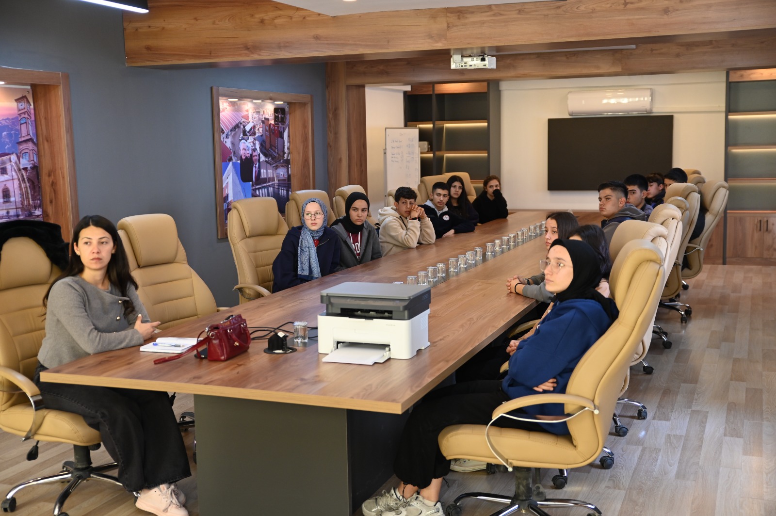 G6Q L Wm3 W A A A Y4 Vd