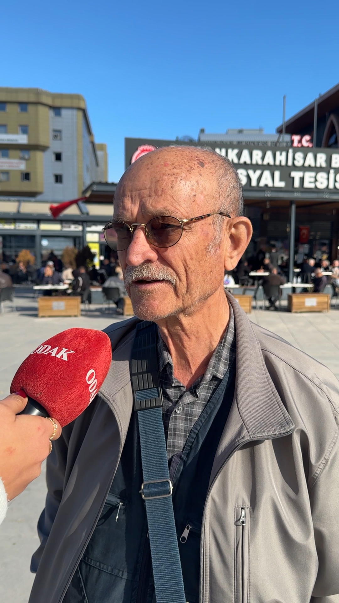 I M G 9493. M O V Snapshot 00.09.184