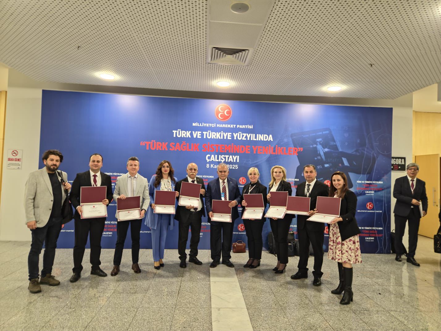 Mhp’li̇ Çeli̇kbi̇lek “Türk Sağlik Si̇stemi̇nde Yeni̇li̇kler Çaliştayi”Na Katildi (2)