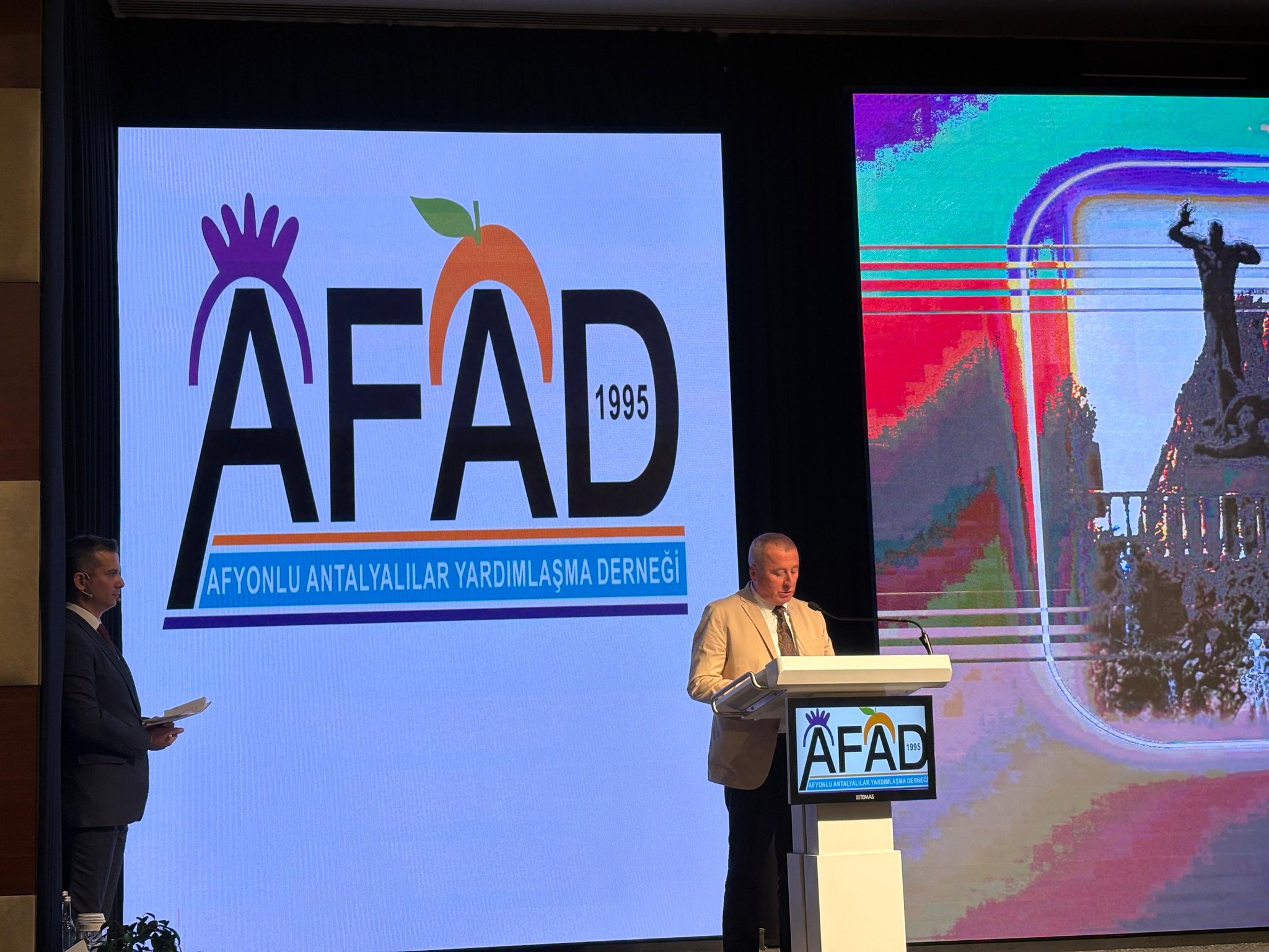 Mi̇lletveki̇li̇ Olgun, Hemşehri̇ Dayanişmasina Katildi 1