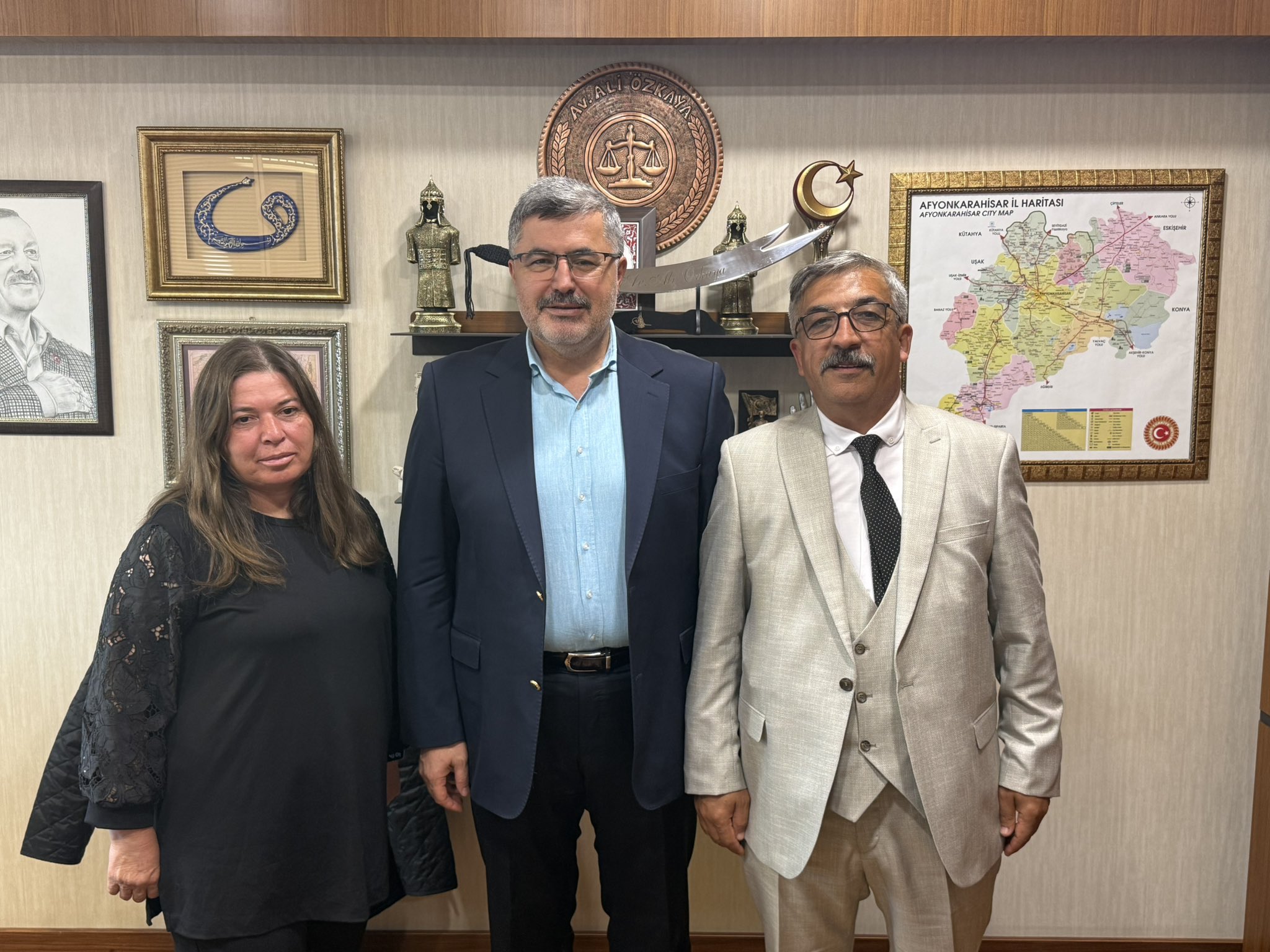 Mi̇lletveki̇li̇ Özkaya’ya Tbmm’de Yoğun Zi̇yaret Trafi̇ği̇ (3)