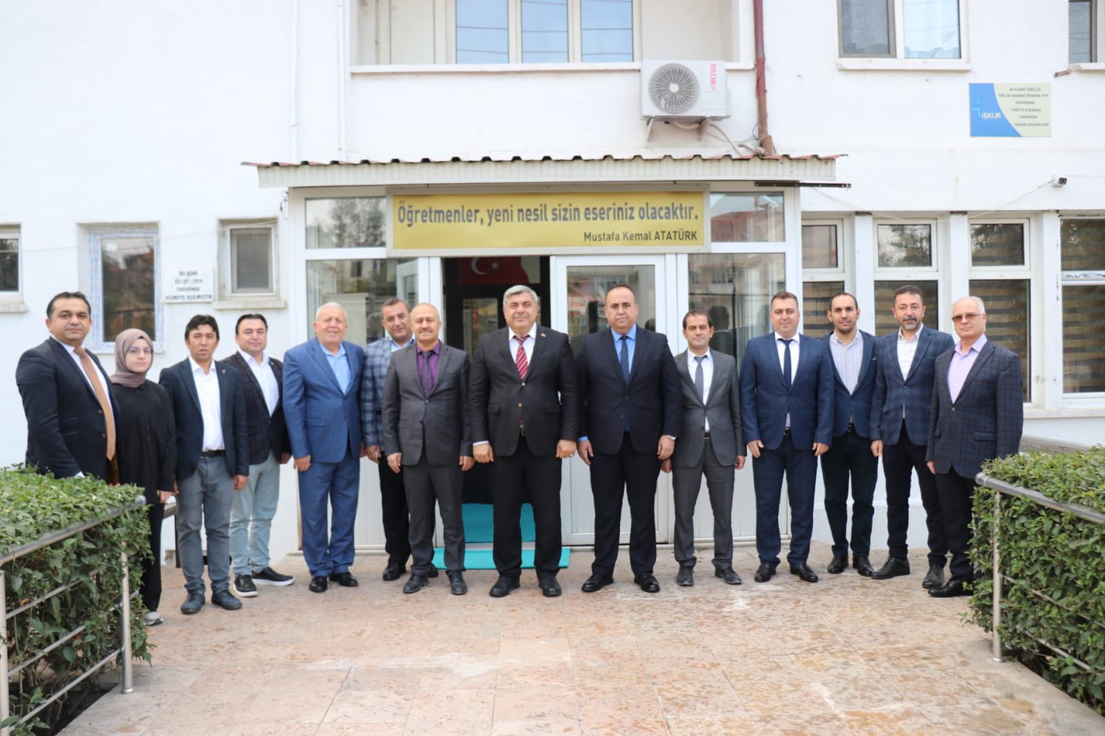 Müdür Sünnetci̇ Dazkiri’ya Neden Gi̇tti̇ 2