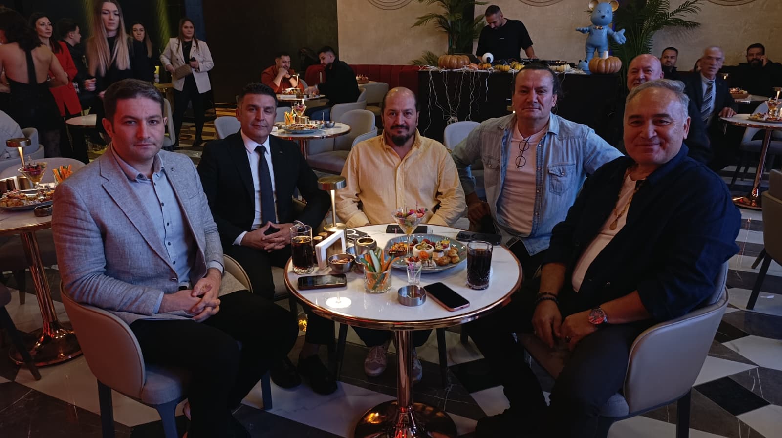 Nox Afyon Kapılarını Açtı (6)